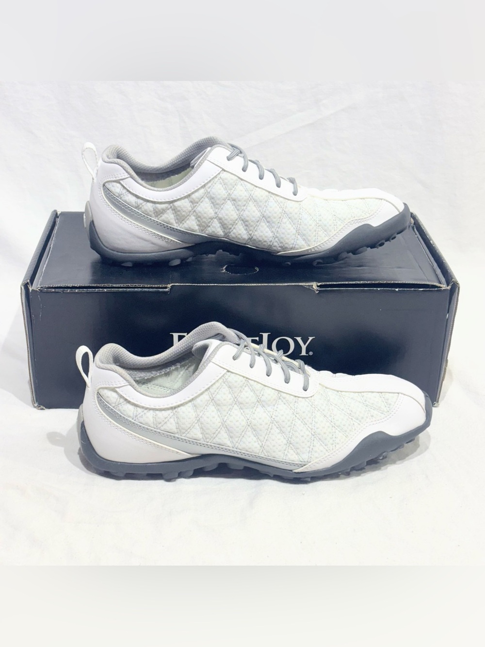 FootJoy FJ 98819 Superlites White Spikeless Golf Shoes Women Size 10 M NEW